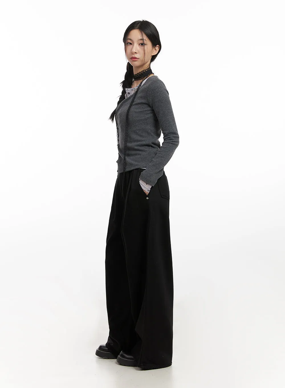 Asymmetric Slim-Fit Buttoned Cardigan CN426