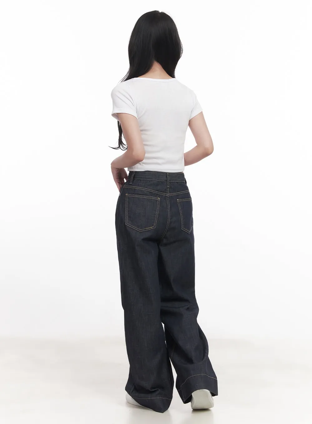 Basic Slim-Fit Crop Top CA510