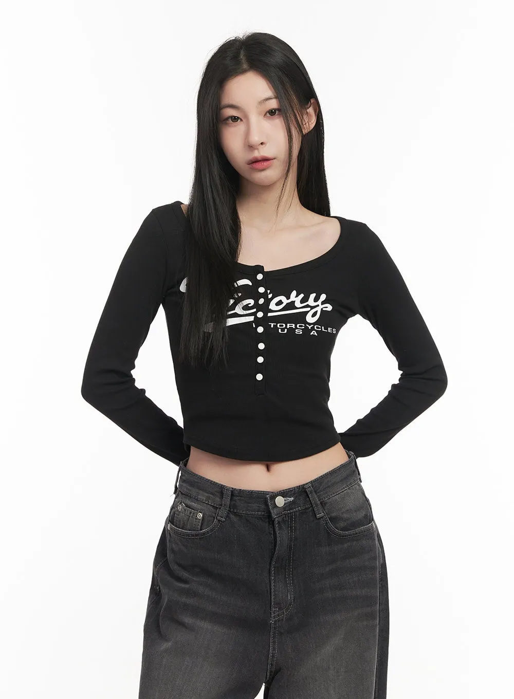 Buttoned Slim-Fit Crop Top CF514