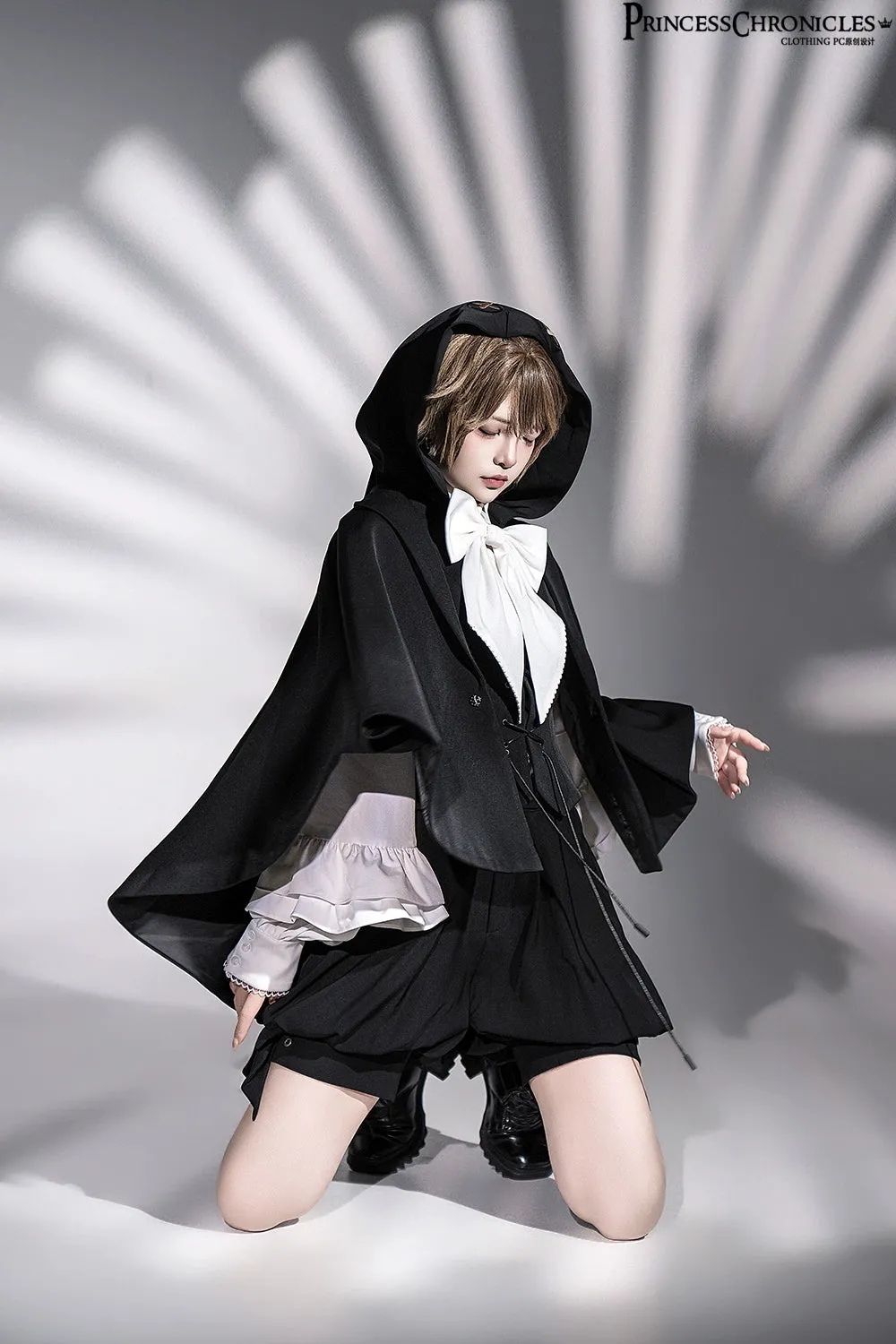 Princess Chronicles~Rabbit Feather~Black Ouji Lolita Vest Shorts Suit Prince Cloak Set