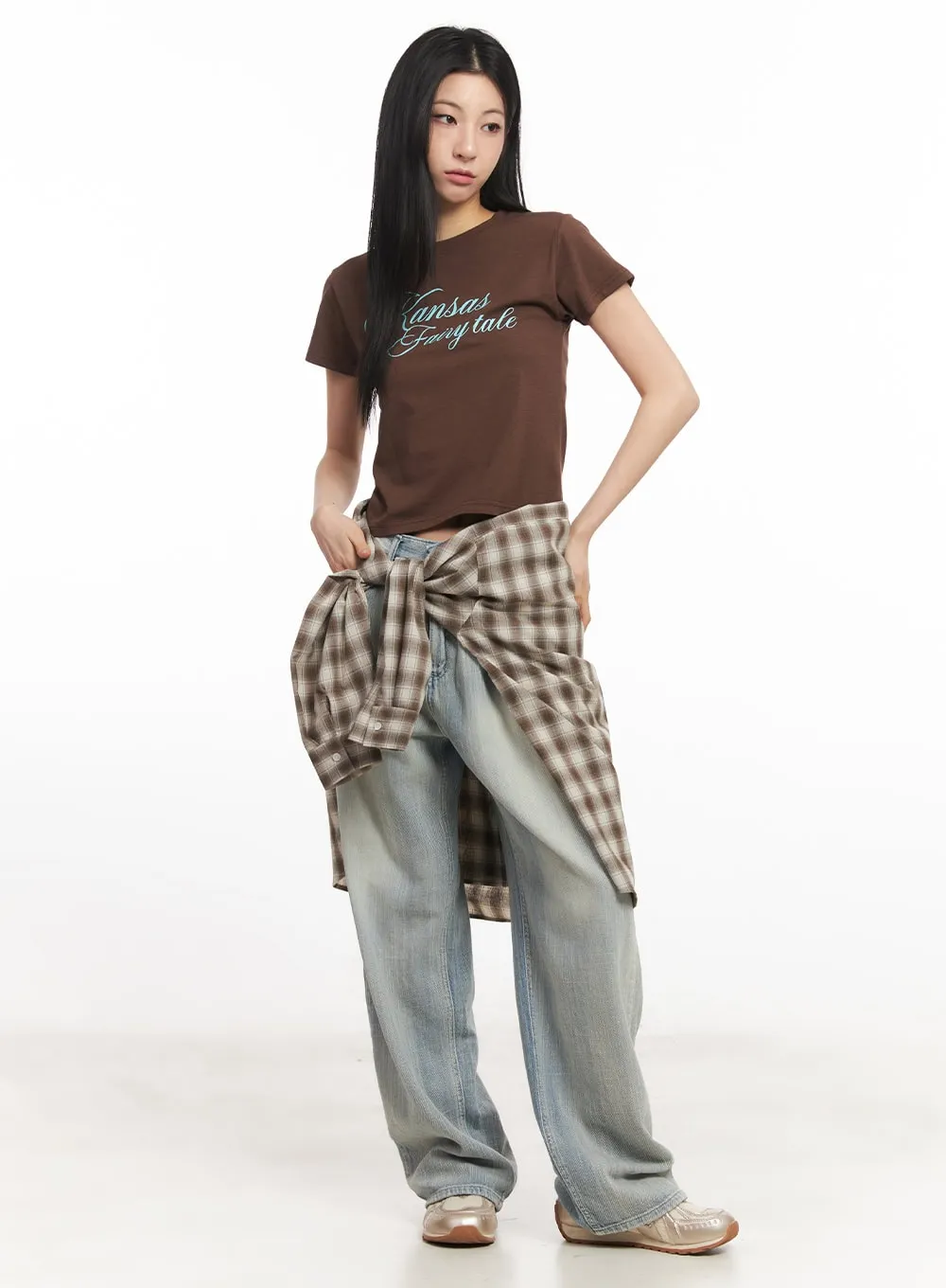 Slim-Fit Cropped Graphic Tee CA514