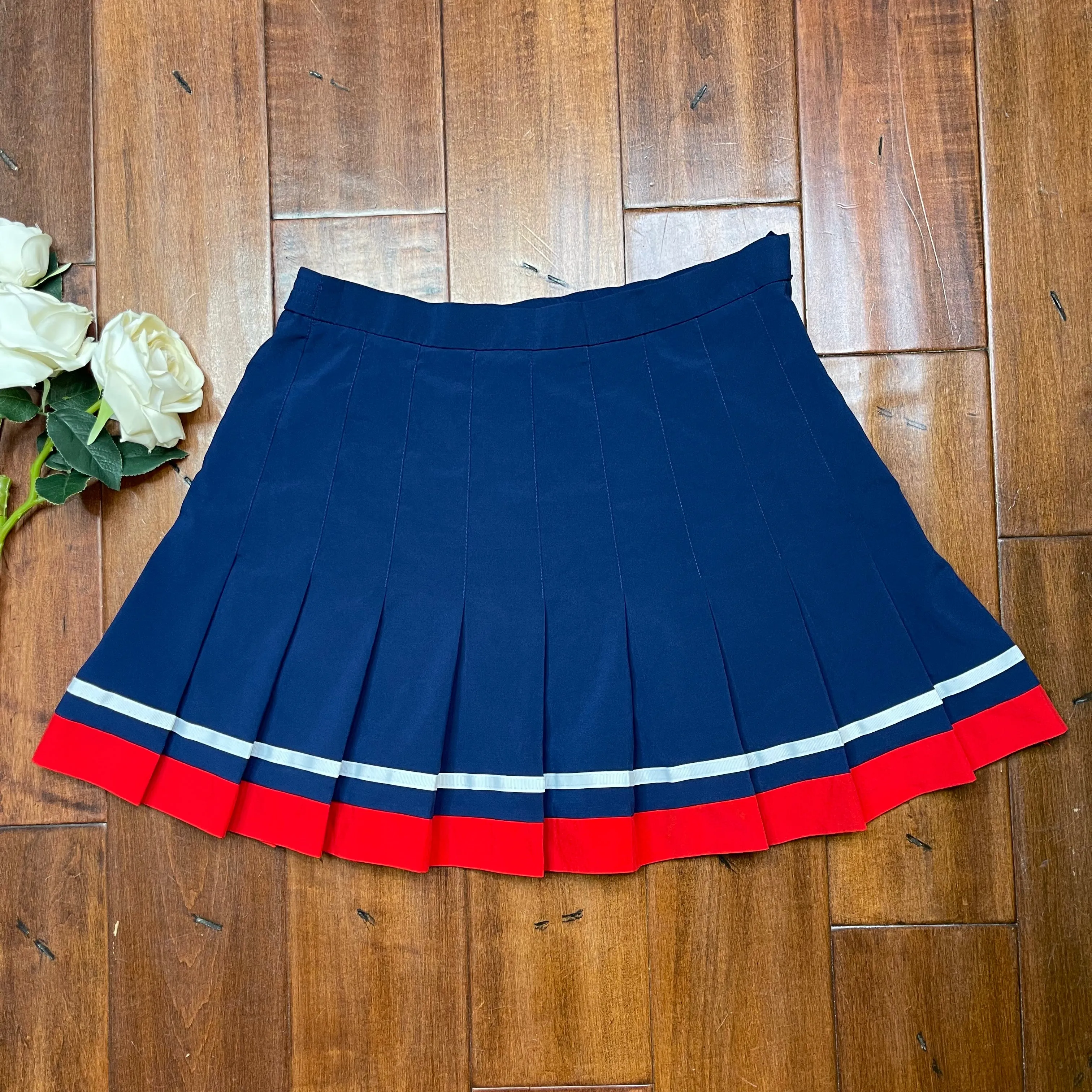 VINTAGE PLEATED SKIRT